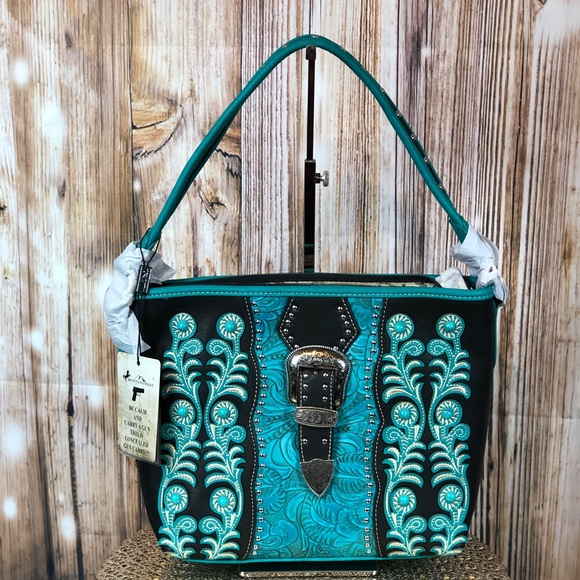 Montana West Handbags - Montana West Concealed Carry Black Buckle Bag